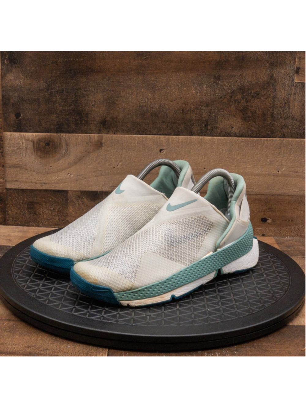 NIKE GO FLYEASE WOMENS ATHLETIC SHOES SLIP ON WHITE TEAL RUNNING WALKING SZ 7.5